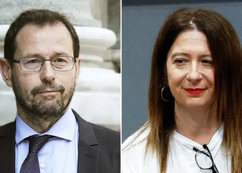 El fiscal anticorrupció espanyol José Grinda i la 'lampista' de les clavegueres del PSOE Leire Díez. Foto: Independiente.