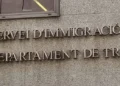 Façana del servei d'immigració. Foto: Arxiu.