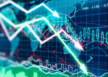 El creixement econòmic i poblacional desmesurat ha derivat en problemes molt greus a nivell estructural, de qualitat de vida i desigualtats socials. Foto: Google.