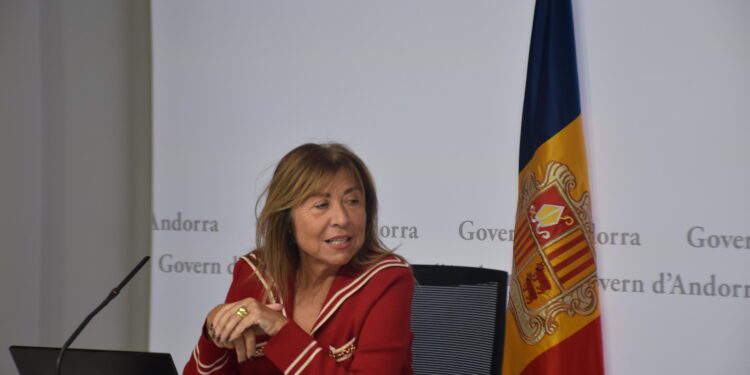 La ministra de Presidència, Economia, Treball i Habitatge, Conxita Marsol, durant la roda de premsa. Foto: D. M. (ANA)