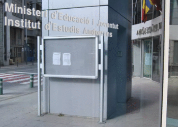Façana del ministeri d'Educació i Esenyament Superior. Foto: ANA