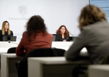 La secretària d'Estat d'Igualtat i Participació Ciutadana, Mariona Cadena, i la cap del Departament de Polítiques d'Igualtat, Mireia Porras. Foto: SFG