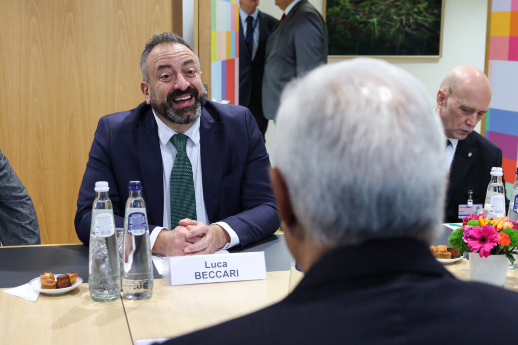 El Secretari d'Estat sanmarinpes Luca Beccari en la reunió amb el president del Consell Europeu António Costa. Foto: UE.