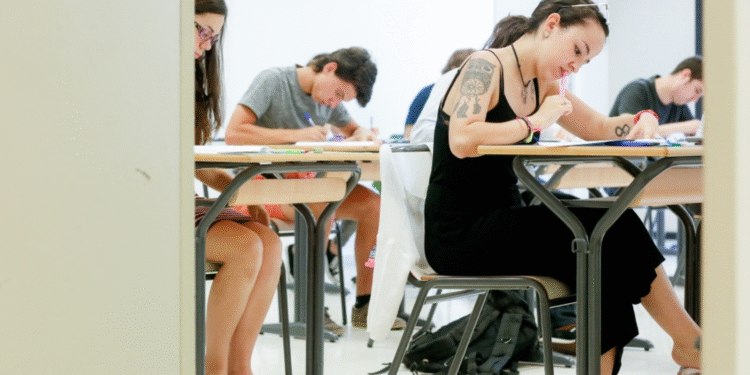 Exàmens de català. Foto: SFG