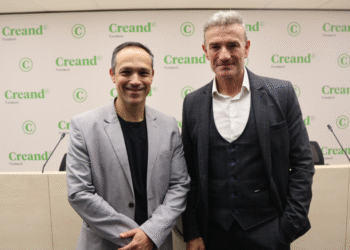 El llicenciat en Ciència i Tecnologia dels Aliments, diplomat en Nutrició Humana i Dietètica i expert en nutrició i diabetis, Eduardo Reinoso, i el catedràtic d’Educació Física i membre de l’Institut Internacional de Ciències de l’Exercici Físic i la Salut, Felipe Isidro.