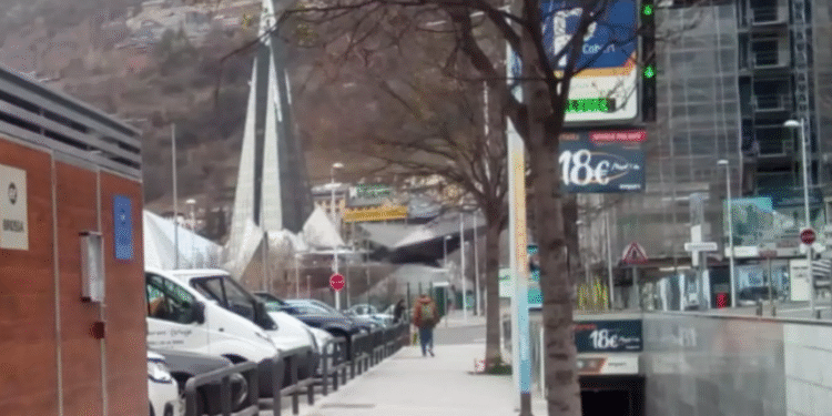Tanquen el parc i l’aparcament de Nacions Unides, on es construiran tres torres