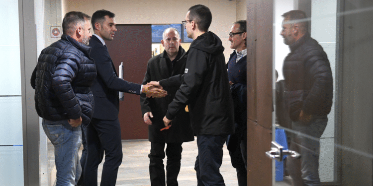 “L’arribada d’Uber no és una amenaça pel taxi, sinó una oportunitat per modernitzar el sector”