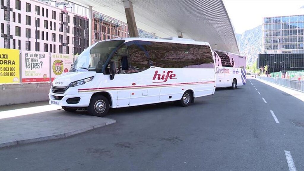 Un autobús d'Hife.