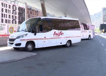 Un autobús d'Hife.