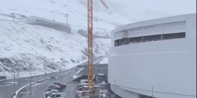 El vídeo que mostra el Pas de la Casa després de la nevada