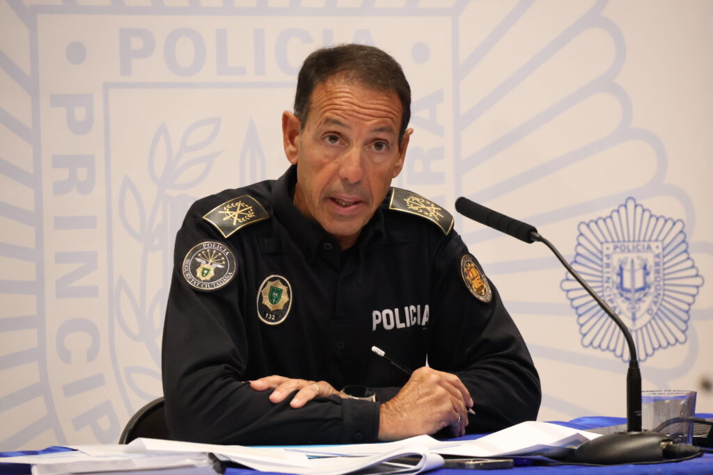 El director de la policia, Bruno Lasne. Foto: I. M. (ANA)