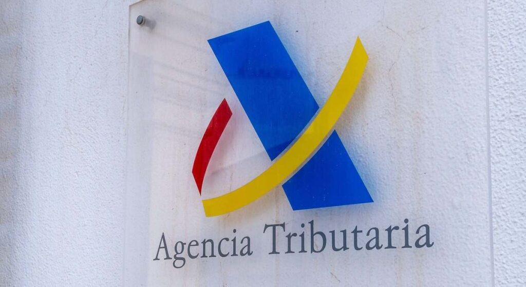 Façana d'una oficina d'una agència tribiutària. Foto: Google.