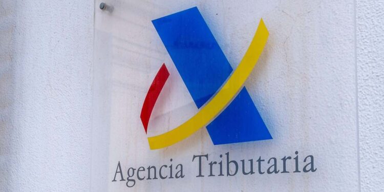 Façana d'una oficina d'una agència tribiutària. Foto: Google.