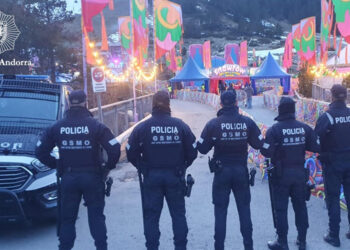 Dispositiu policial en el festival Snowrow. Foto: Policia.