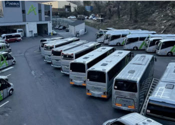 Andbus és la primera empresa andorrana amb un conveni col·lectiu aprovat per sufragi directe