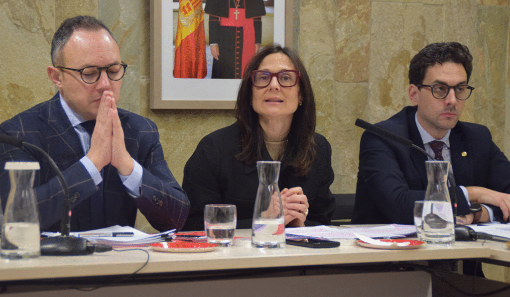 El cap de Govern, Xavier Esport, la ministra d'Interior i Justícia, Ester Molné, i el ministre de Medi Ambient, Agricultura i Ramaderia, Guillem Casal.