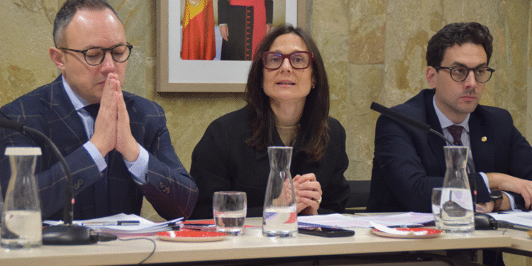 El cap de Govern, Xavier Esport, la ministra d'Interior i Justícia, Ester Molné, i el ministre de Medi Ambient, Agricultura i Ramaderia, Guillem Casal.