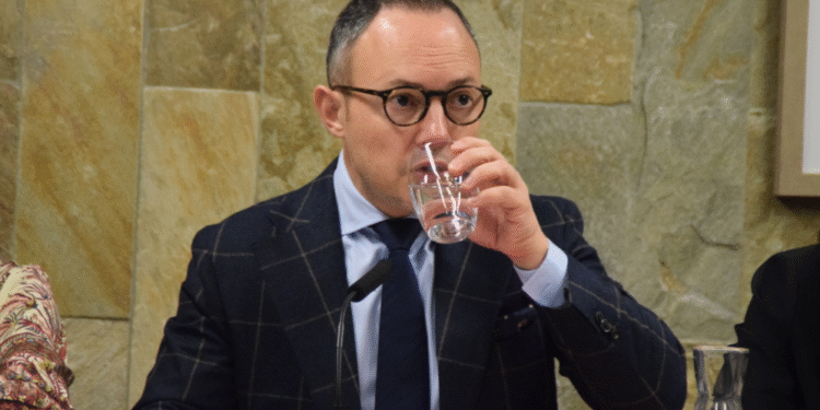 El cap de Govern, Xavier Espot, durant la trobada de Nadal amb els mitjans de comunicació.