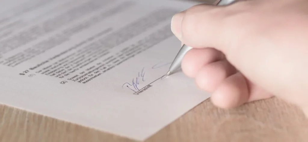 S'estan signant ceriticats falsos de domicili. Foto: Google.