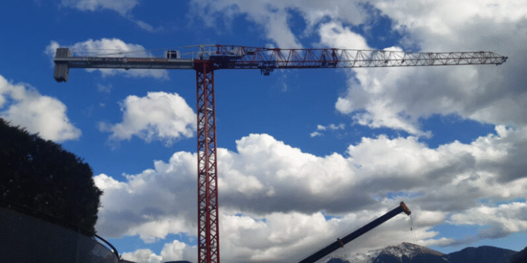 Andorra registra 86 grues en actiu en diferents obres