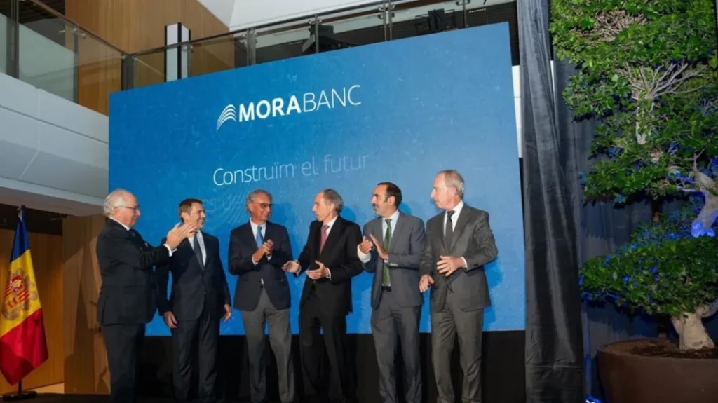 Inauguració de la reforma de la seu de MoraBanc. Foto: EP.