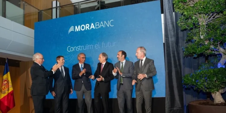 Inauguració de la reforma de la seu de MoraBanc. Foto: EP.