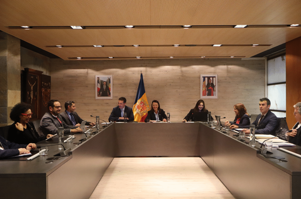 Els consellers d'Ordino durant la sessió de consell de comú.