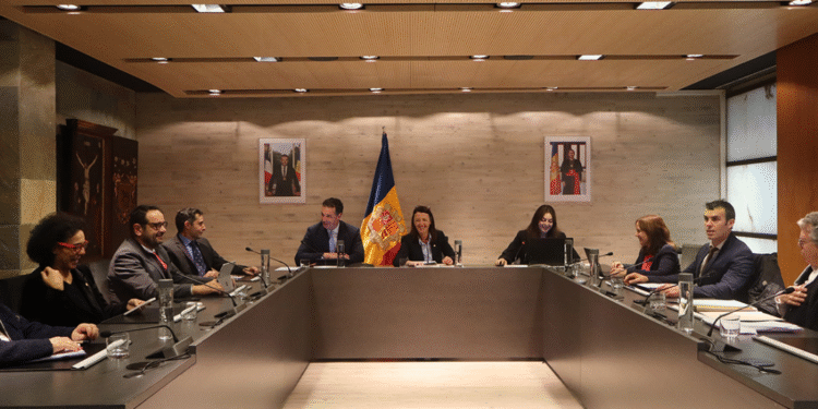 Els consellers d'Ordino durant la sessió de consell de comú.