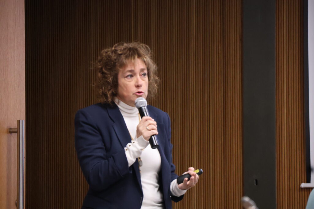 La presidenta del Consell d’Administració de l’Agència Estatal de Resolució d'Entitats Bancàries (AREB), Sílvia Cunill, al Consell General. Foto: I. M. (ANA)