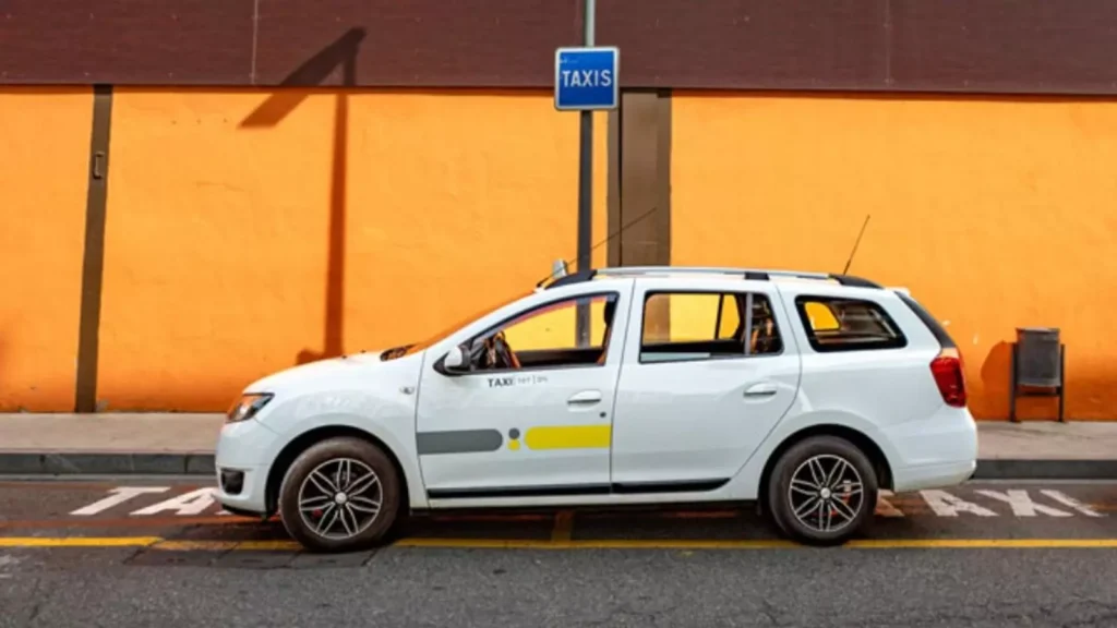 Imatge d'arxiu d'un taxi d'Andorra. Foto: Arxiu.
