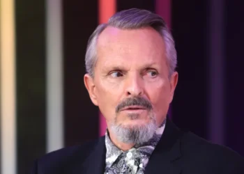 Miguel Bosé. Google.