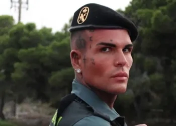 Hèctor 'El Morritos' Quintana, vestit de Guàrdia Civil. Foto: HQ.