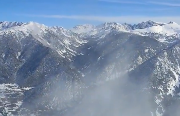 El vídeo de com es veuen els cims plens de neu des de Sispony