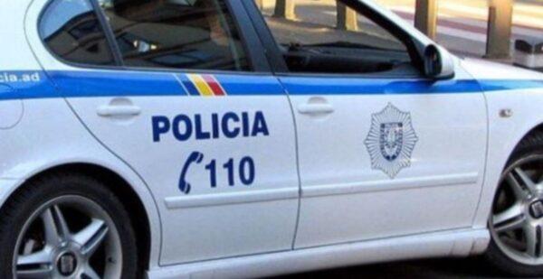 L'home va trucar perquè un cotxe policial fes de taxista. Foto: Arxiu.