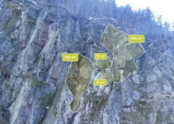 Imatge dels blocs amb risc d'esllavissada. Foto: Google.