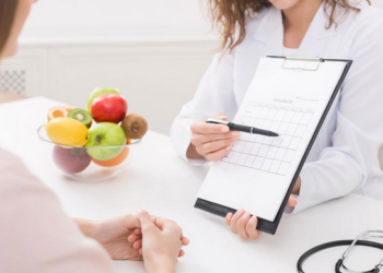 Consulta d'una nutricionista.