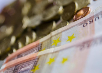 Enxampat pagant amb bitllets falsos de 50 euros al Pas