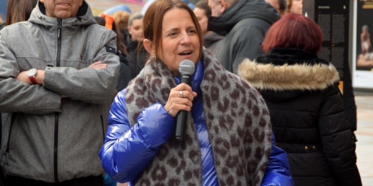La cònsol major d'Escaldes-Engordany, Rosa Gili, durant la celebració dels Encants de Sant Antoni.
