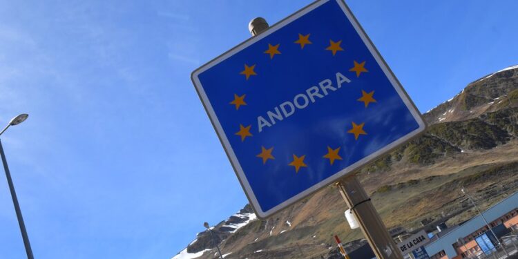 Entrada a Andorra pel Pas de la Casa. Foto: Independant - Michel Clementz
