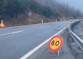 Un conductor ferit en sortir-se de la via a l’N-260 al Pont de Bar