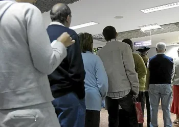 Cues en un centre sanitari / EM