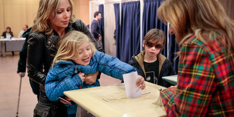 Votació a les eleccions comunals / SFGA