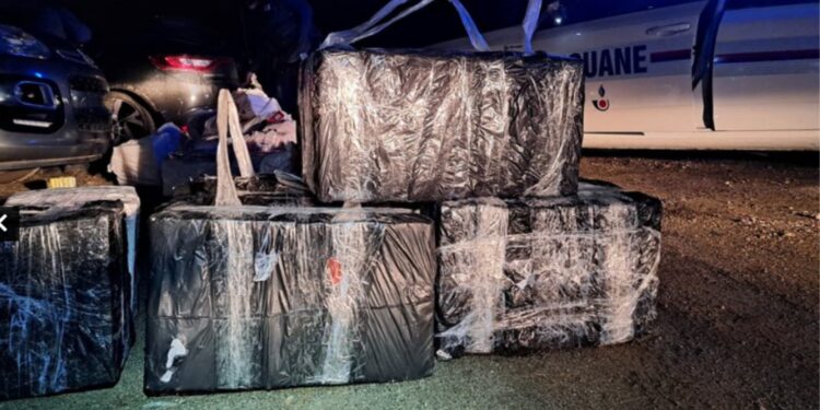 Intenten passar 118 quilos de tabac just abans de la reobertura de l'accés a Andorra des de França