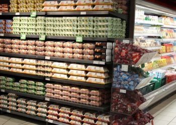 L'avís dels supermercats d'Andorra: la guerra a l'Orient Mitjà ja amenaça el preu del pernil i els ous.