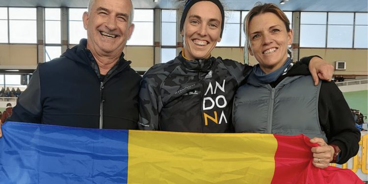 L'èxit d'una andalusa a Andorra: parla català, dirigeix un gran centre esportiu i lidera el ciclisme femení del país