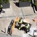 Uns operaris arreglant una voravia. Foto: Comú d'Andorra la Vella / Tony Lara