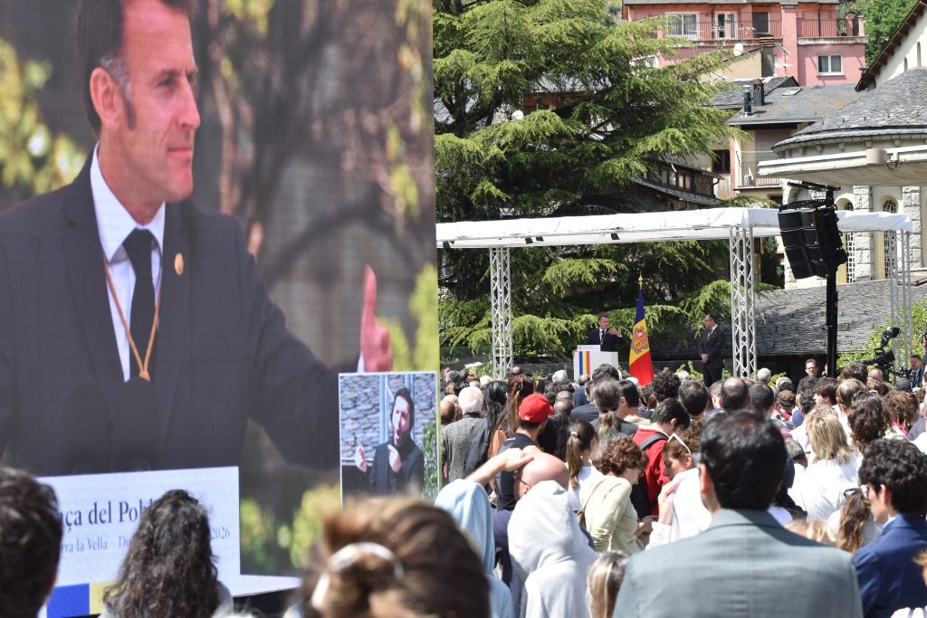 El copríncep francès i president de la República Francesa, Emmanuel Macron, durant el seu discurs. Foto: I. M. (ANA)