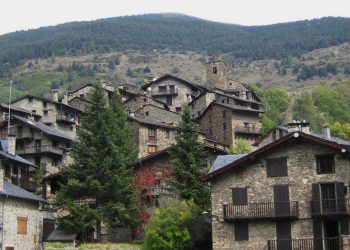 El poble de Catalunya on els Mossos arriben escalant o demanant pas a Andorra