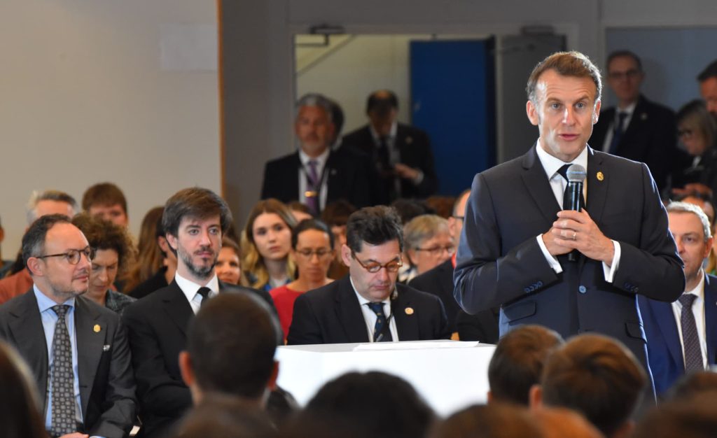 Emmanuel Macron, al Lycée Comte de Foix