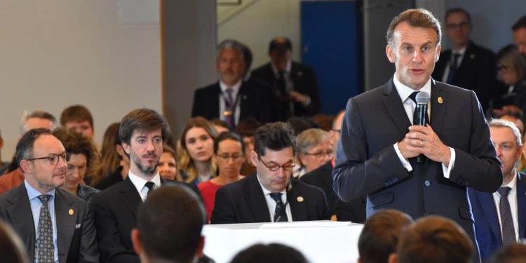 Emmanuel Macron, al Lycée Comte de Foix